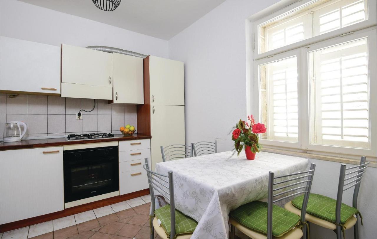 4 Bedroom Lovely Home In Žuljana Exteriér fotografie
