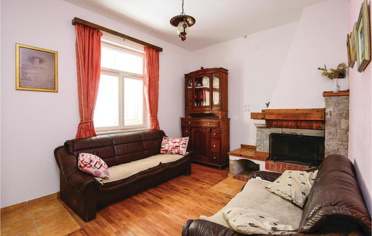 4 Bedroom Lovely Home In Žuljana Exteriér fotografie